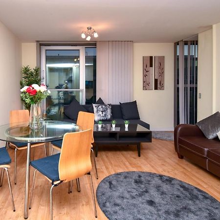 The Hub - Spacious, Bright And Modern With Free Parking Apartamento Milton Keynes Exterior foto