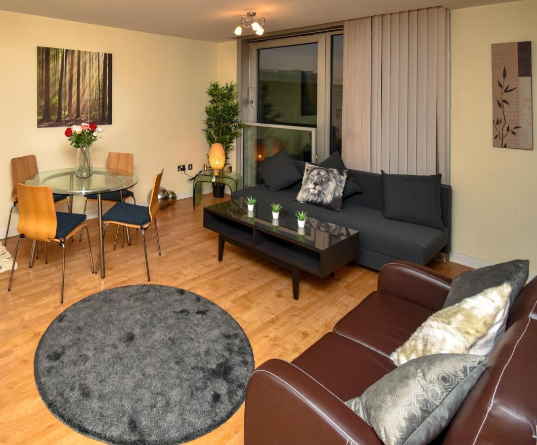 The Hub - Spacious, Bright And Modern With Free Parking Apartamento Milton Keynes Exterior foto