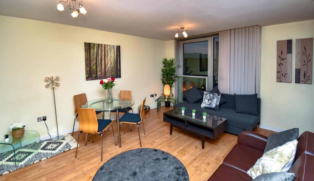 The Hub - Spacious, Bright And Modern With Free Parking Apartamento Milton Keynes Exterior foto