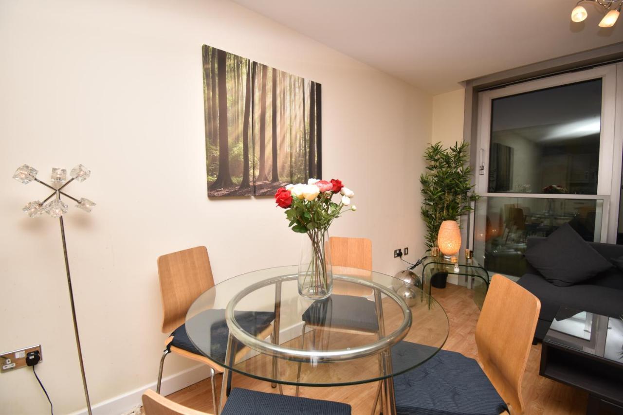 The Hub - Spacious, Bright And Modern With Free Parking Apartamento Milton Keynes Exterior foto